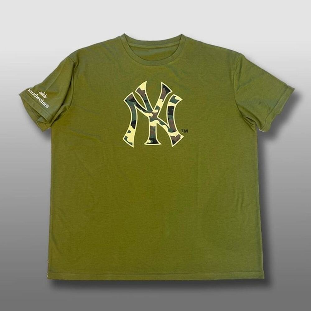 New York Yankees Camo Logo Green Tee Y2K Shirt X-Large A009345